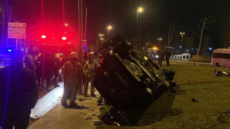 Feci kaza Yoldan çıkan araç takla atarak durdu