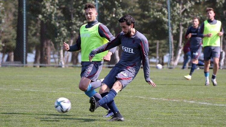 Trabzonspor, U19 takımıyla hazırlık maçı yaptı