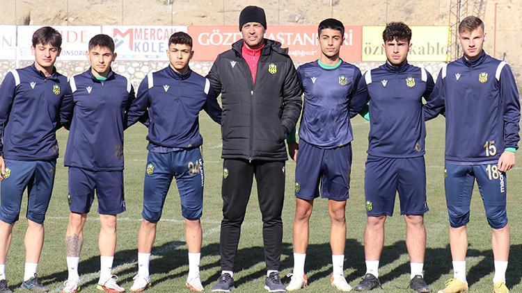 Öznur Kablo Yeni Malatyasporda Cihat Arslan isyan etti Oyuncular antrenmana çıkmıyor