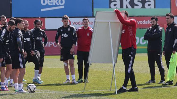 Beşiktaşta Valerien Ismaelden sürpriz Trabzonspor maçında...