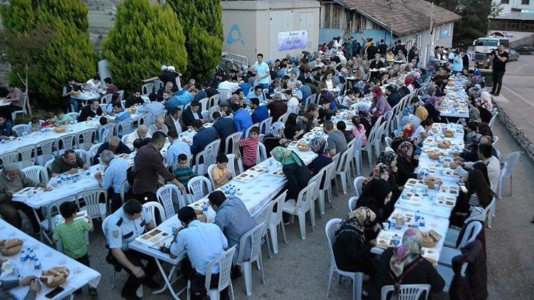 İstanbulda iftar çadırı kurulacak mı