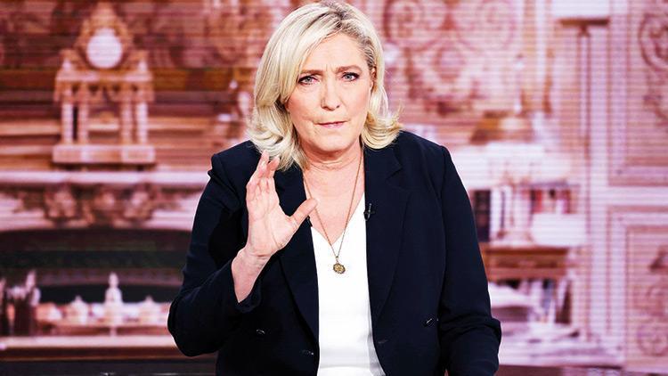 Le Pen: Seçilirsem başörtüsüne ceza getireceğim