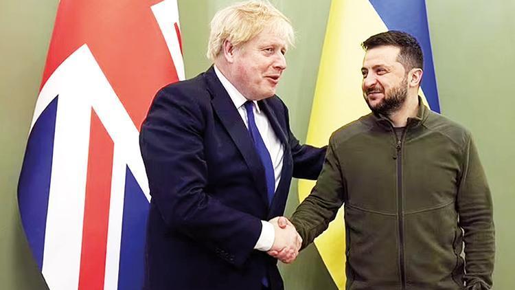 Johnson’dan Kiev’e sürpriz ziyaret