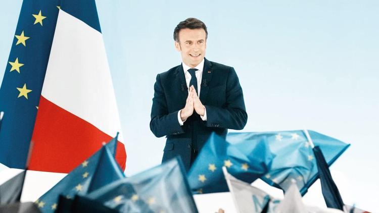 İlk turun galibi Macron