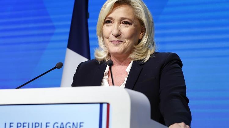 Marine Le Pen kimdir, kaç yaşında Fransa cumhurbaşkanı adayı Marine Le Pen hakkında bilgiler