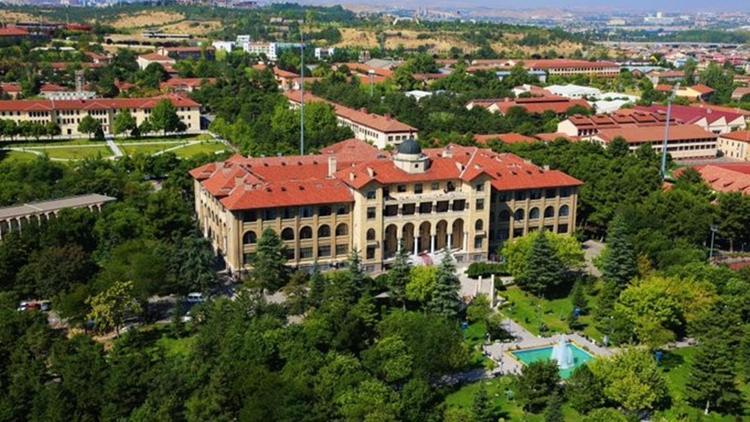 Gazi Üniversitesi Türkiye birincisi