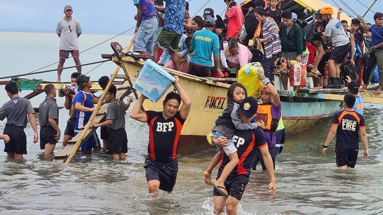 Filipinlerdeki Megi tropik fırtınada can kaybı 123’e yükseldi