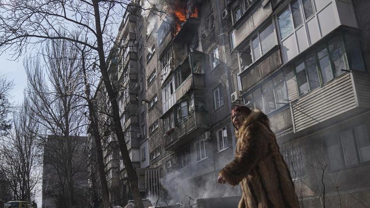 Rusya Savunma Bakanlığı: Mariupol’de 1160 Ukraynalı savaş esiri alındı