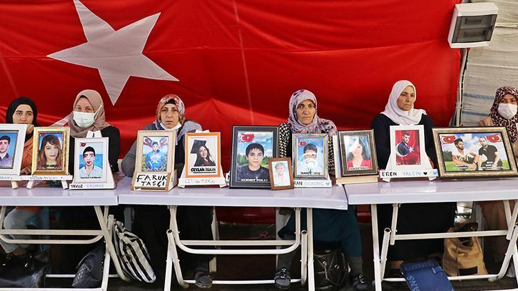 Evlat nöbetindeki anneden kızına: Yeter artık geri dön