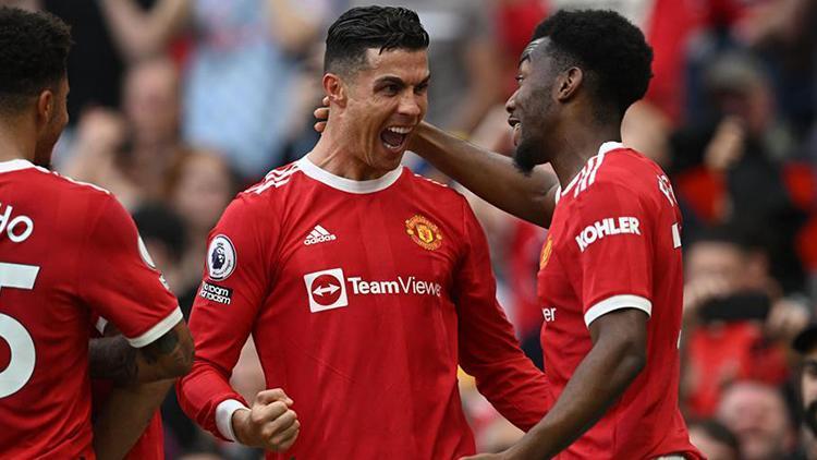 Cristiano Ronaldo coştu, Manchester United galibiyete koştu 60. hat trick...