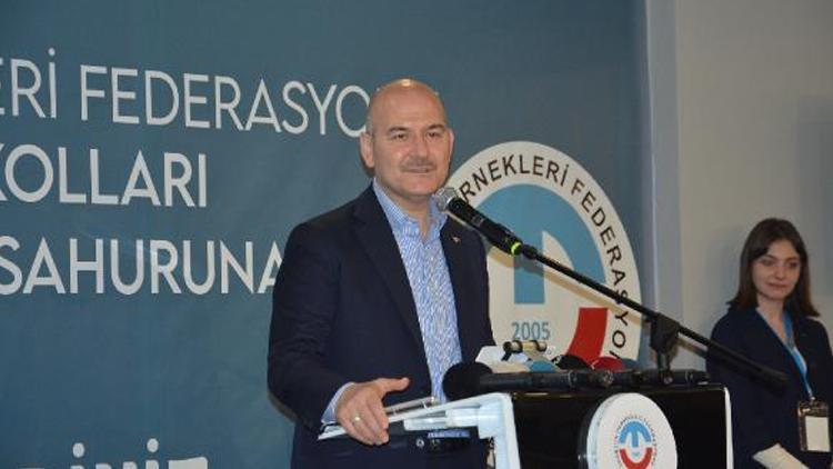İçişleri Bakanı Soylu, Trabzonlu hemşehrileriyle sahurda buluştu