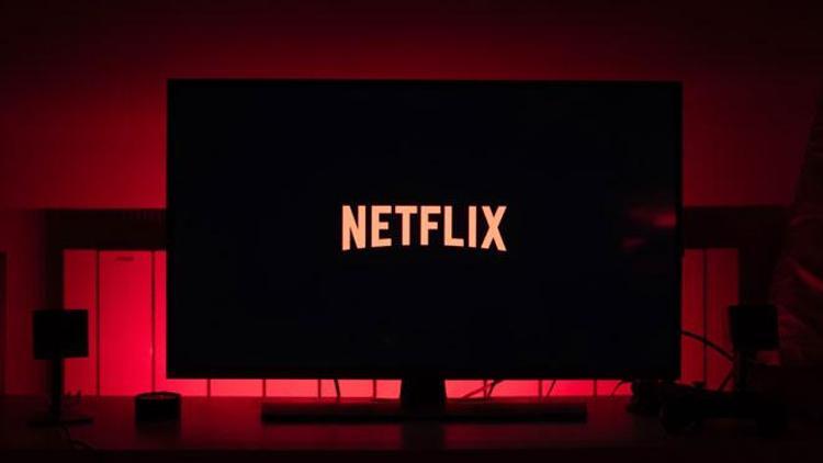 Netflix 11 yıl sonra abone kaybetti Hisseleri çakıldı