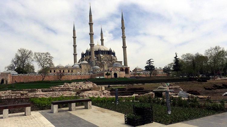 Selimiye Camisinin meydan düzenleme projesinde sona gelindi