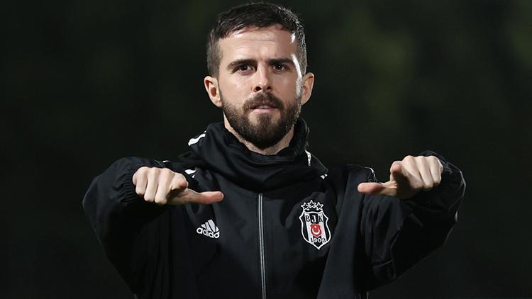 Son Dakika: Miralem Pjanice dev talip Beşiktaş sonrası Barcelona kadroda düşünmeyince...