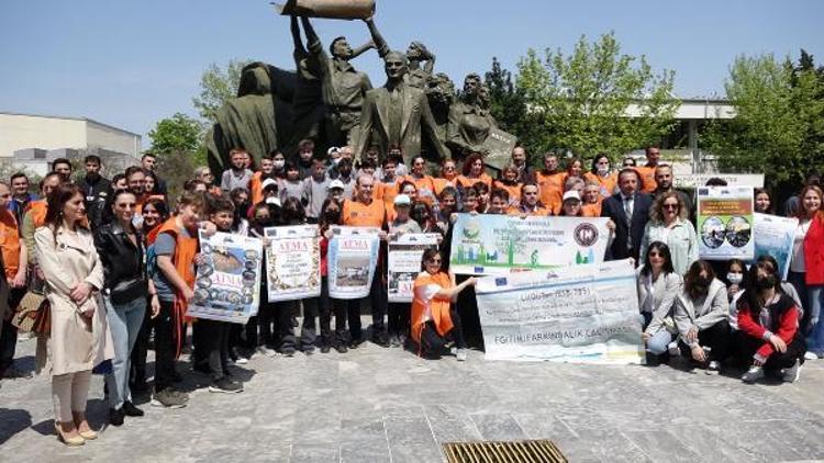 Trabzonda farkındalık için temizlenmiş alanlarda çöp topladılar