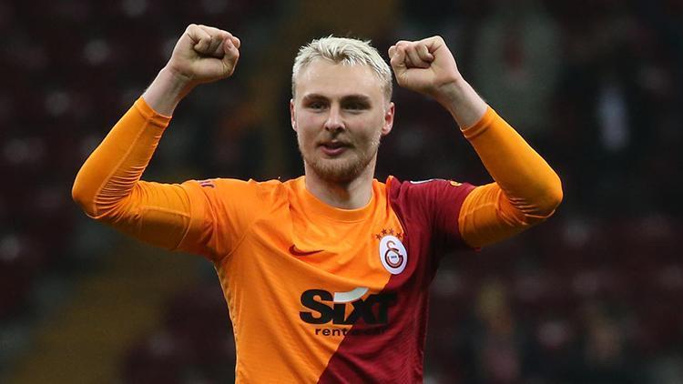 Galatasarayda Victor Nelssonla yollar ayrılabilir İki önemli talip | Transfer Haberleri