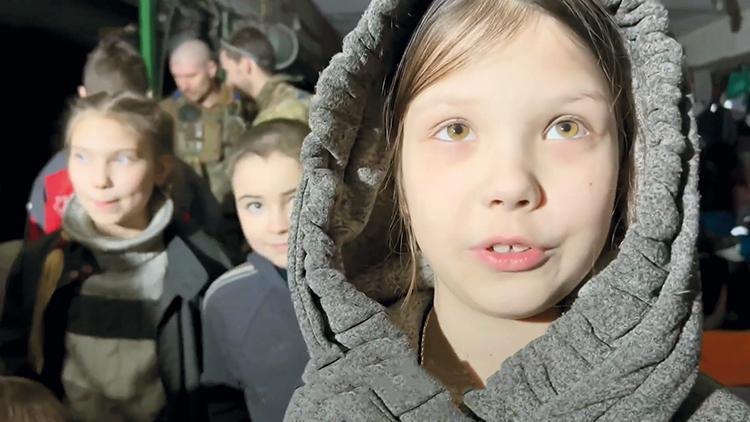Mariupol’da kuşatma altındaki çocuklardan çağrı: Güneşi görmek istiyoruz