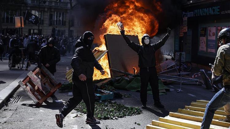 Paristeki olaylı 1 Mayıs kutlamalarının bilançosu belli oldu