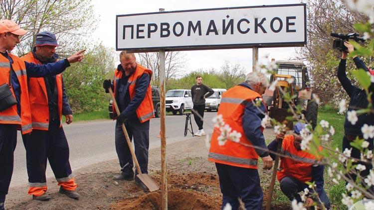 Mariupol’de tabelalar Rusçayla değişti