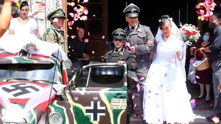 Tepki yağıyor: Nazi temalı düğünde Hitlerin saltanatını kutladılar