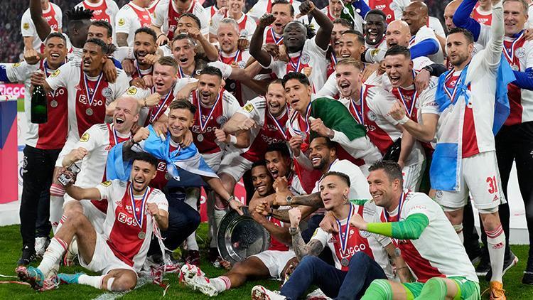 Hollanda Eredivisiede şampiyon Ajax Üst üste 3. kez...