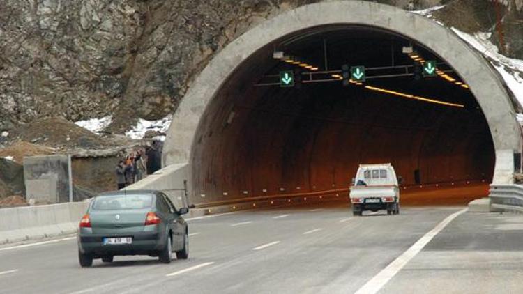 Bolu Dağı Tüneli’nin İstanbul yönü 35 gün kapalı