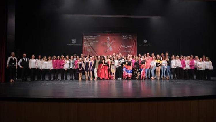 Büyükçekmece Halk Akademileri Sahne Sanatlarında mezuniyet töreni