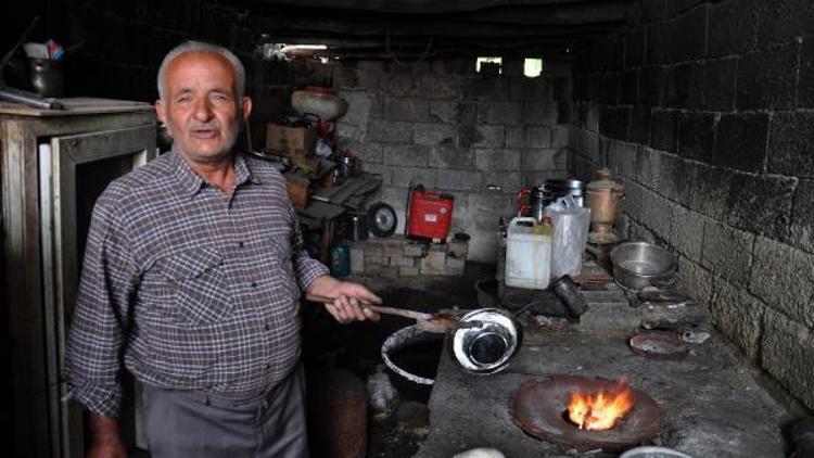 Gaziantepte, 50 yıllık kalaycı ustası, çırak bulamıyor