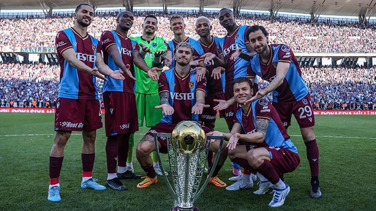 Şampiyon Trabzonspor son maçta rekor peşinde