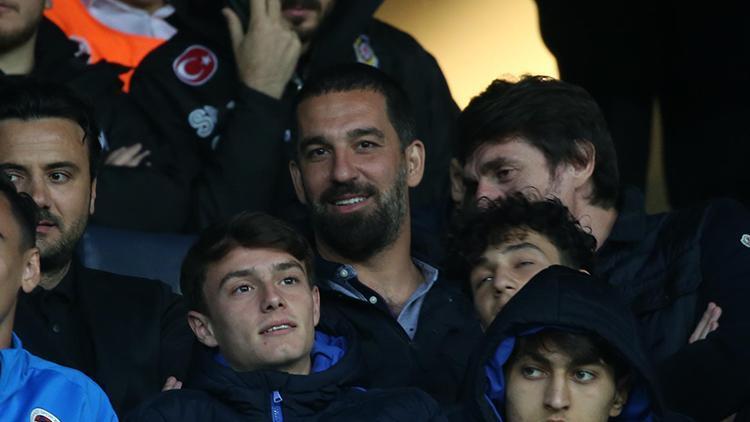 Fenerbahçe - Galatasaray derbisinde Arda Turan sürprizi