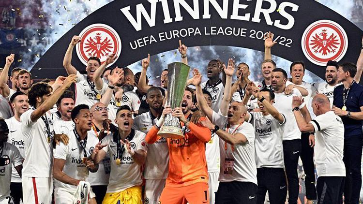 UEFA Avrupa Liginde Rangersı deviren Eintracht Frankfurt şampiyon oldu (Maç özeti)