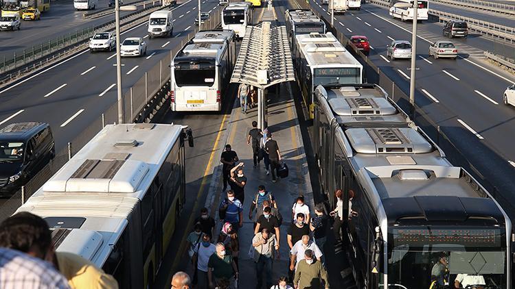 İstanbulda toplu taşımada öğrencilere yapılan zam geri alındı