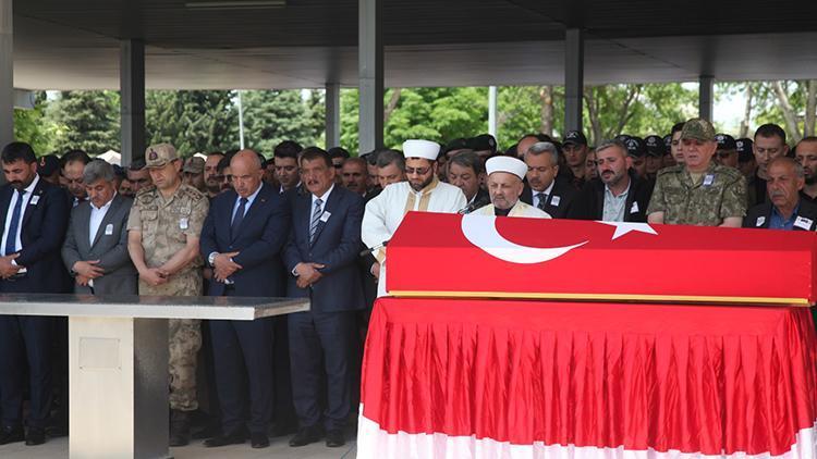 Türkiye şehitlerini gözyaşlarıyla uğurladı