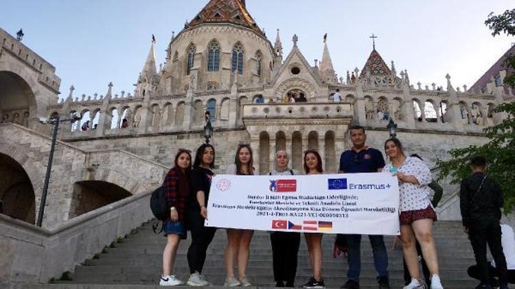 Burdurlu öğrenciler Viyanada stajda