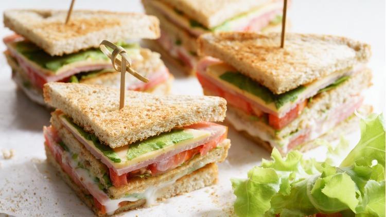 Gelinim Mutfakta kulüp sandviç tarifi: Kulüp sandviç nasıl yapılır?