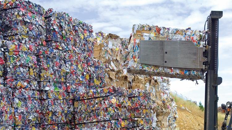 Eurostat’a göre atık ithalatında Türkiye birinci oldu, bakan yardımcısı itiraz etti:  Çöp değil sanayi hammaddesi