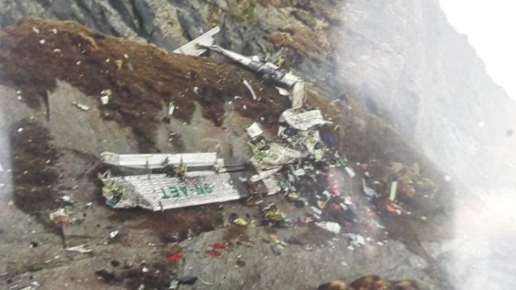 Nepalde düşen uçakta 22 kişinin cansız bedenine ulaşıldı