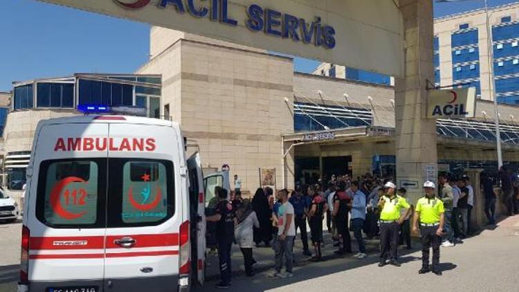 Siirt kırsalında yola döşenen mayın patladı: 2 asker yaralı