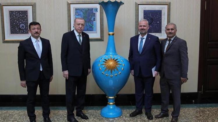Cumhurbaşkanı Erdoğan, yabancı liderlere hediye etmek için 50 adet vazo siparişi verdi