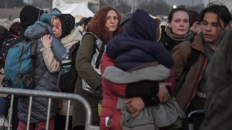 Ukrayna’da Rus saldırılarında ölen çocuklar anıldı