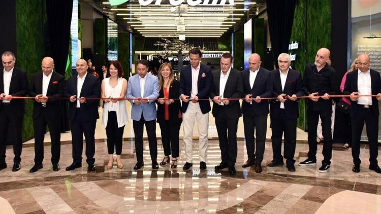 İzmir’de iklim dostu mağaza açıldı