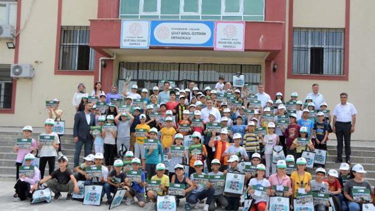 Ergani Belediyesinde öğrencilere Çevreci Çocuk Eğitim Seti