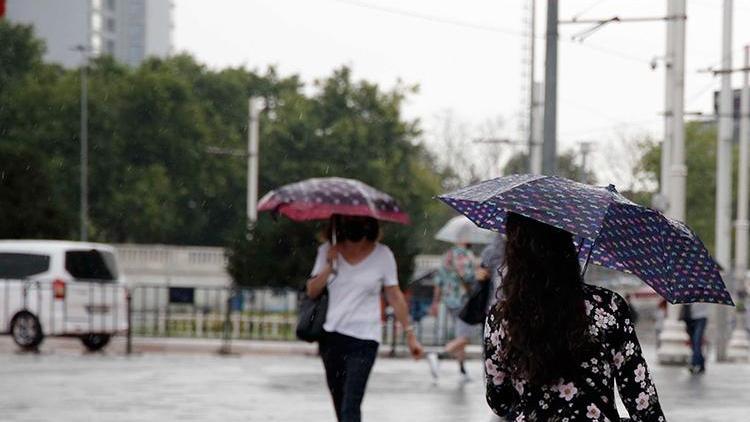 AKOMdan İstanbul için yeni uyarı Serin hava 10 gün sürecek