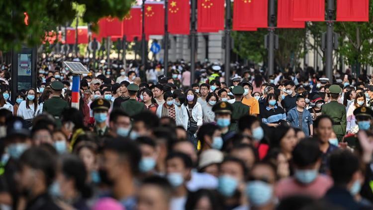 Çin nüfusu ilk kez azalma yolunda...