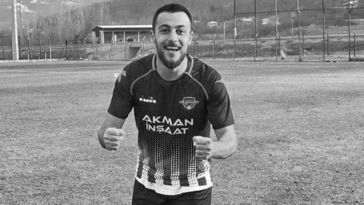 Futbolcu Barış Demir hayatını kaybetti Kalp krizi...