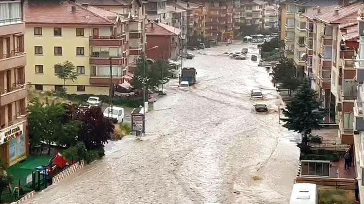 Ankara’yı sel aldı: 1 ölü, 1 kayıp