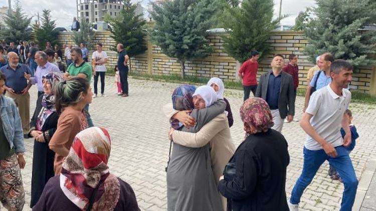 Niğde’de 64 hacı adayı kutsal topraklara uğurlandı