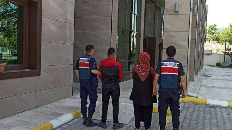 Nevşehirde 5 yıl hapisle aranan 2 hükümlü yakalandı