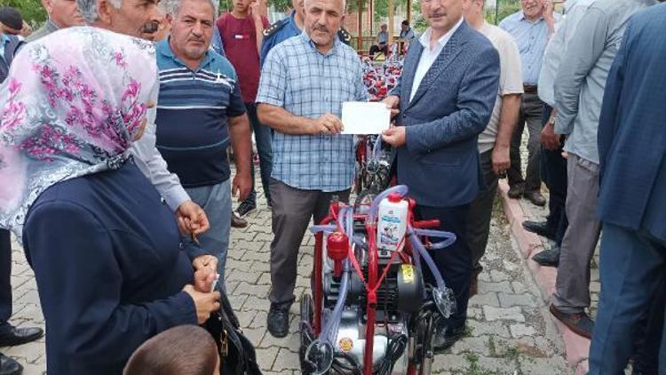 Karakoçanda 385 süt sağım makinesi dağıtıldı