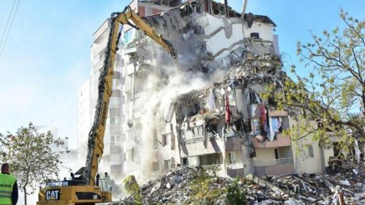 Yılmaz Erbek Apartmanı davası nedir İzmir depreminde 11 kişi hayatını kaybetmişti